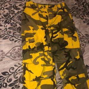 Camo pants